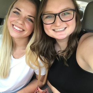 Meet your Posher, Ashley